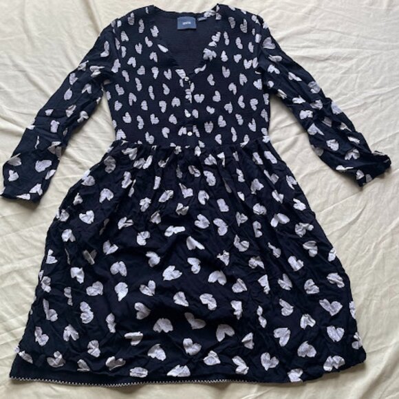 Maeve | Black & White Heart Print Smocked Dress | Size M - Picture 1 of 3